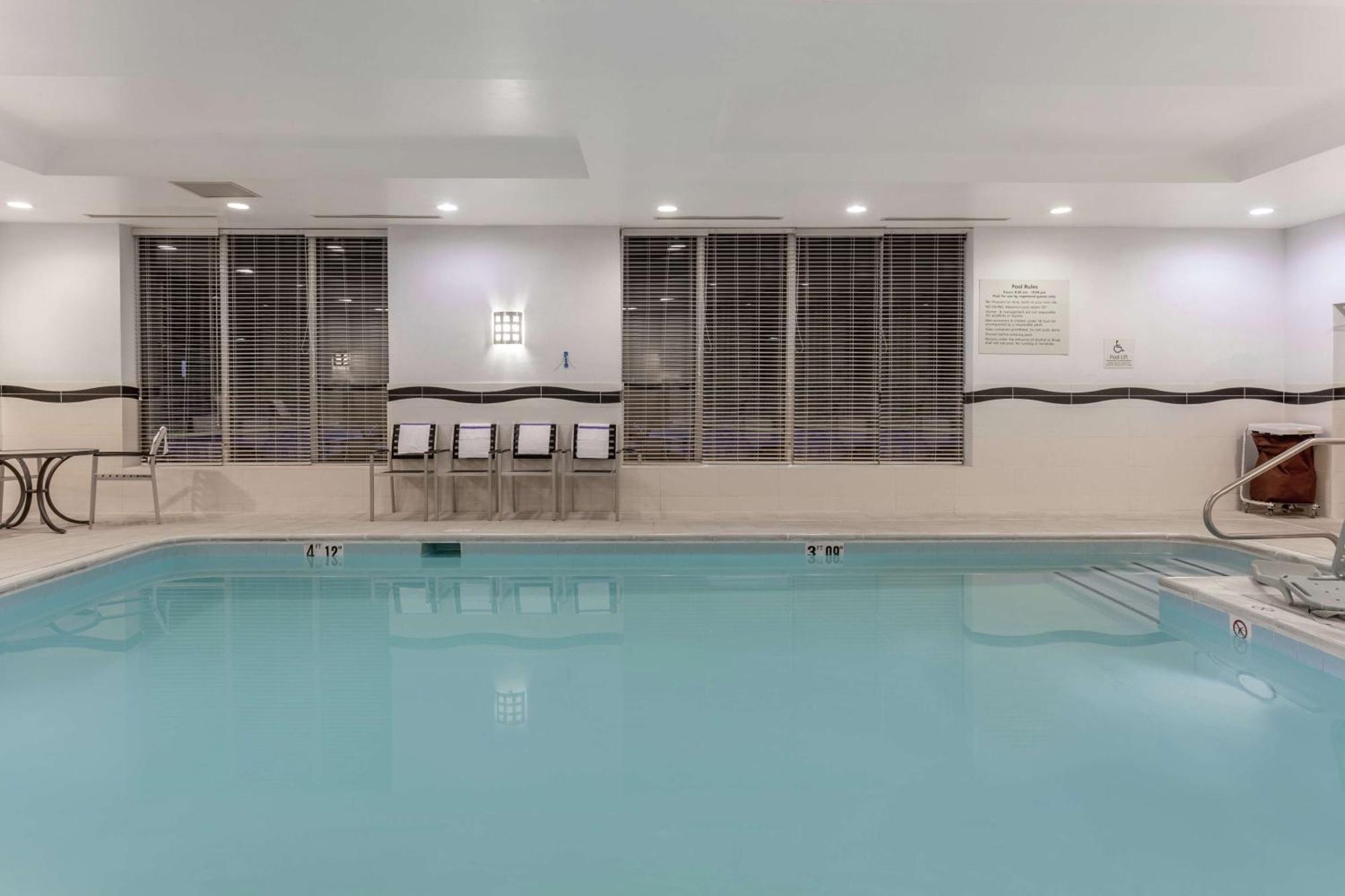 Hampton Inn Richmond - South Buitenkant foto